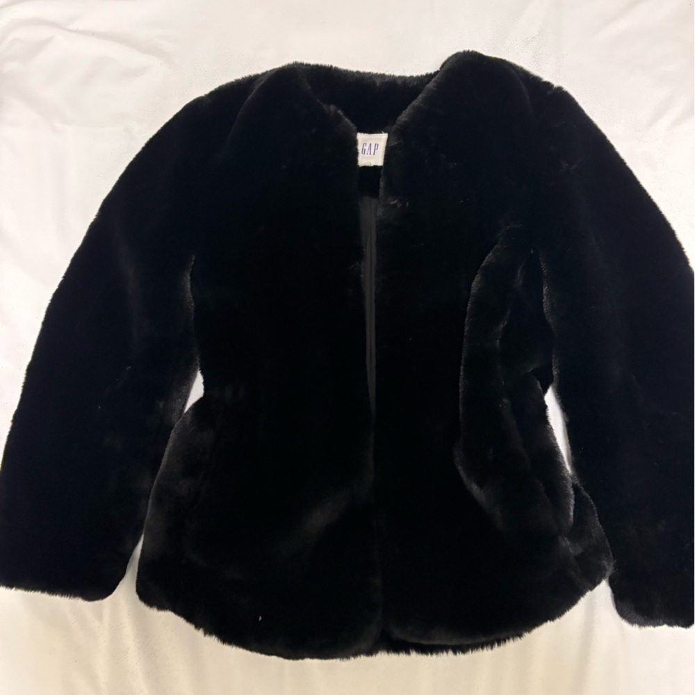 GAP oversized faux fur Black Jacket